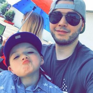 Meet your Posher, Aaron